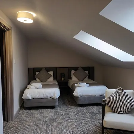 Corn Mill Hotel Leeds (West Yorkshire)