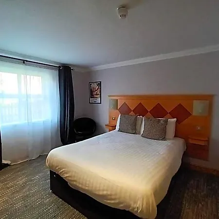 Corn Mill Hotel 3*