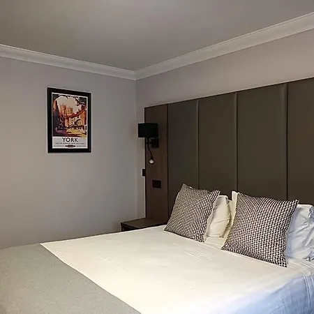 Corn Mill 3* Leeds (West Yorkshire)