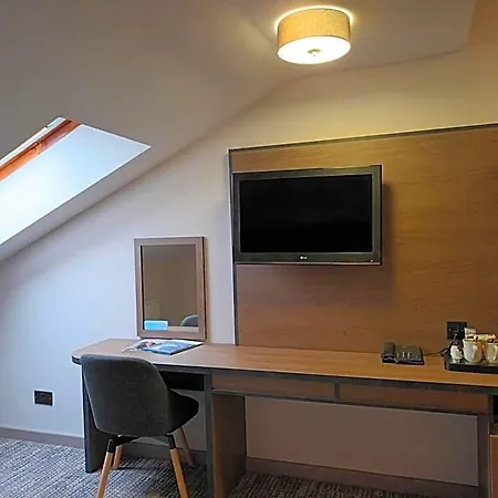 Corn Mill 3* Leeds (West Yorkshire)
