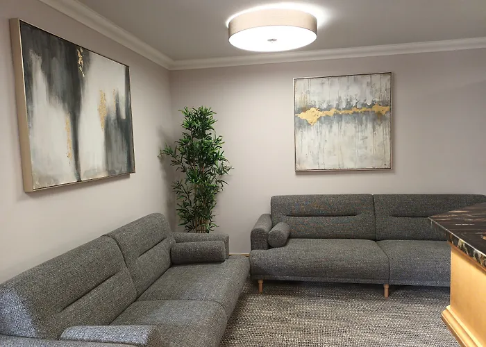 فندق كورن ميل 3*