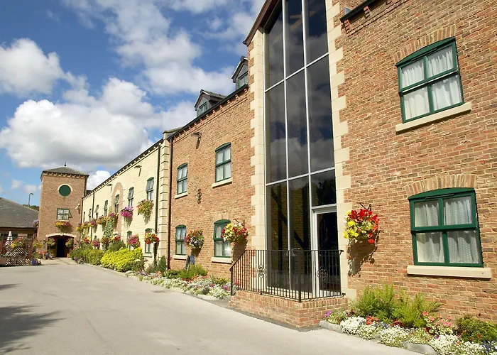 Corn Mill 3* Leeds (West Yorkshire)
