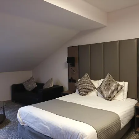 Corn Mill 3* Leeds (West Yorkshire)