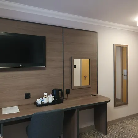 Corn Mill 3* Leeds (West Yorkshire)