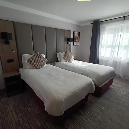 Corn Mill 3* Leeds (West Yorkshire)